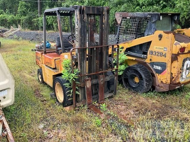 Hyster H68XL Arazi tipi forklift