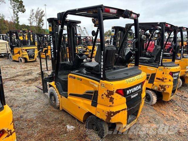 Hyundai 25B-9U Elektrikli forkliftler