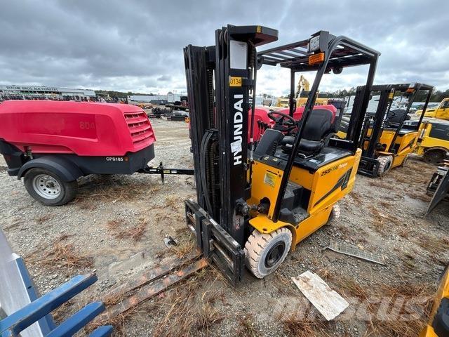 Hyundai 25B-9U Elektrikli forkliftler