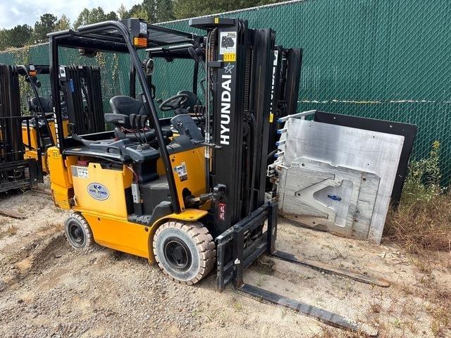 Hyundai 25B-9U Elektrikli forkliftler