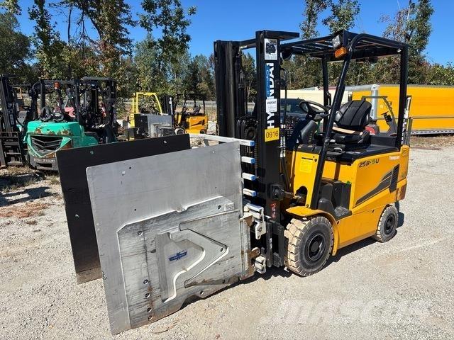 Hyundai 25B-9U Elektrikli forkliftler