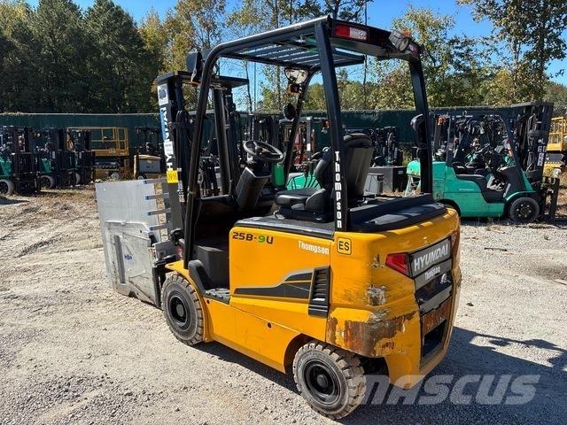 Hyundai 25B-9U Elektrikli forkliftler