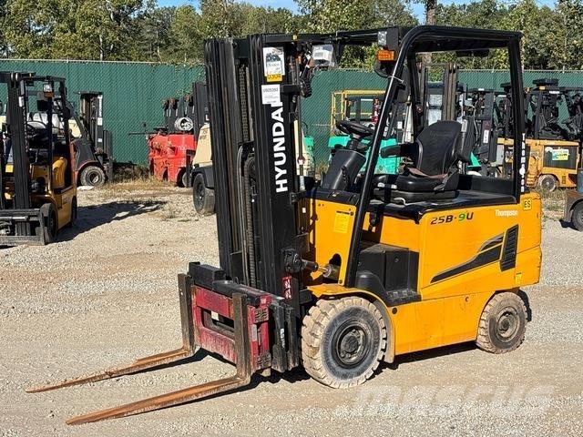 Hyundai 25B-9U Elektrikli forkliftler