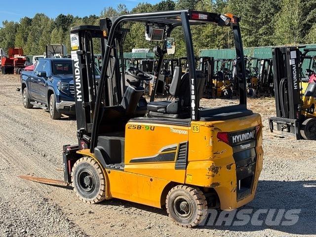 Hyundai 25B-9U Elektrikli forkliftler