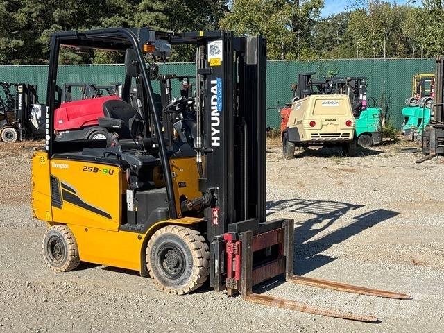 Hyundai 25B-9U Elektrikli forkliftler