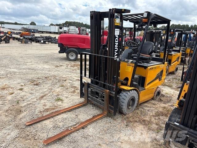 Hyundai 25B-9U Elektrikli forkliftler