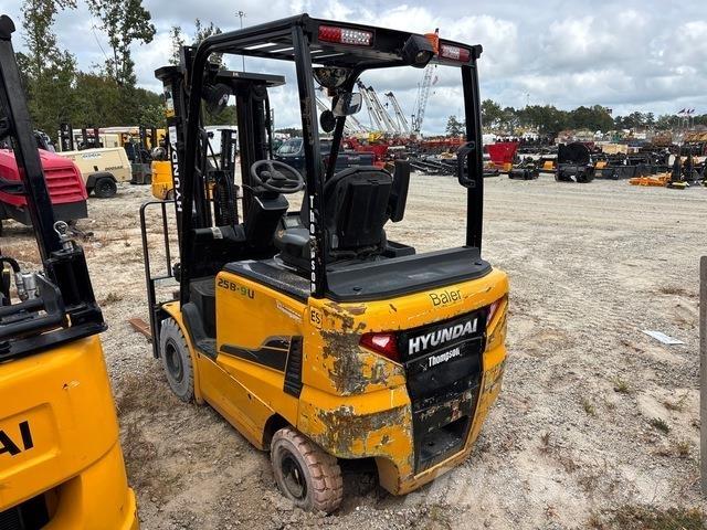 Hyundai 25B-9U Elektrikli forkliftler