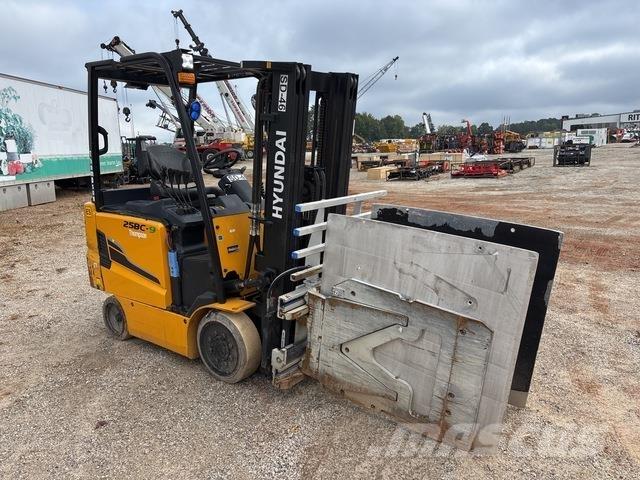 Hyundai 25BC-9 Elektrikli forkliftler