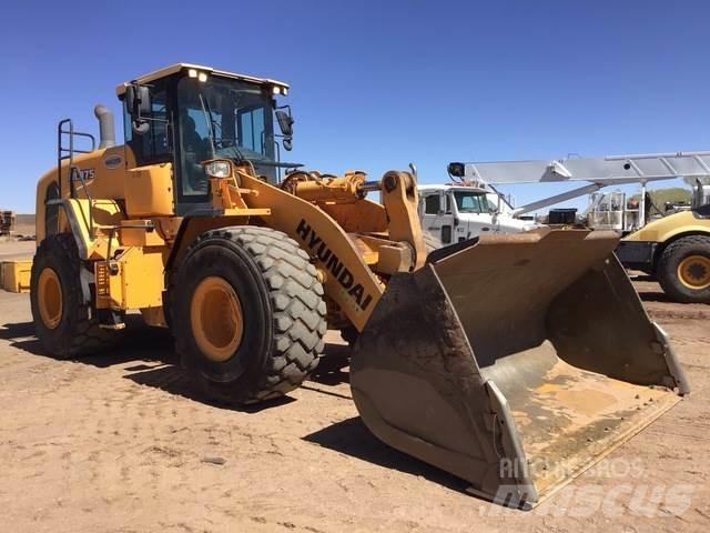 Hyundai HL975 Tekerlekli yükleyiciler