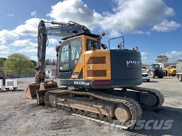 Hyundai HX235L Paletli ekskavatörler