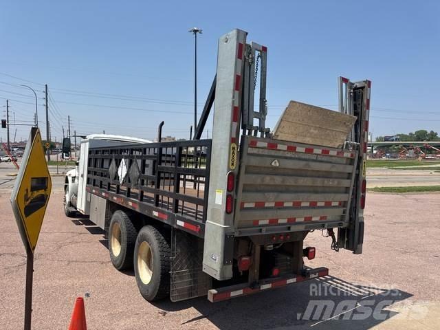 International  Flatbed kamyonlar
