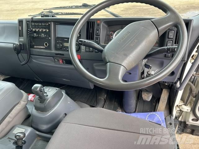 Isuzu FRR600 Araç üstü platformlar