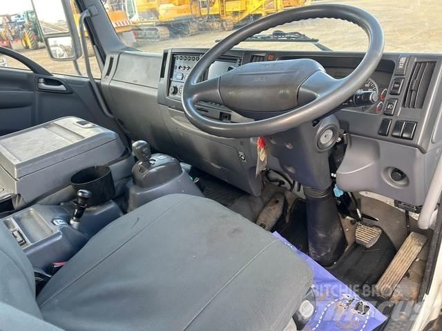 Isuzu FRR600 Araç üstü platformlar