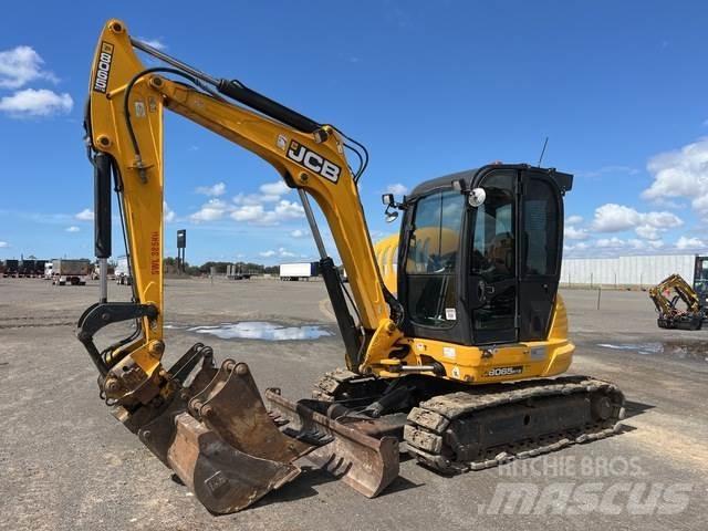 JCB 8065RTS Paletli ekskavatörler