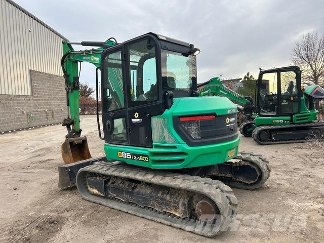 JCB 85Z Paletli ekskavatörler