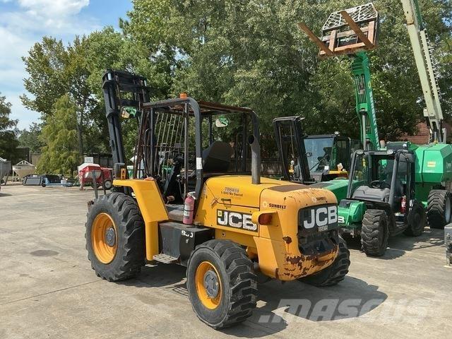 JCB 930 Arazi tipi forklift