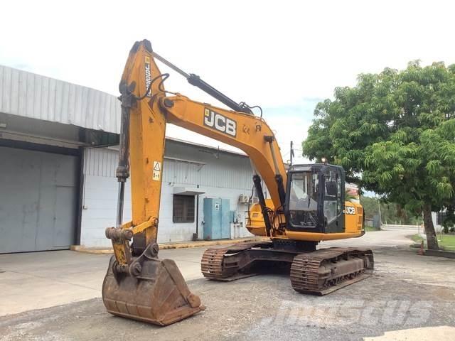 JCB JS220 Paletli ekskavatörler