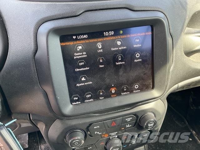 Jeep Renegade Otomobiller
