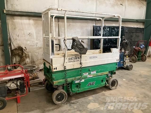 JLG 1930ES Makasli platformlar