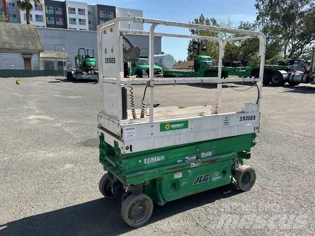 JLG 1930ES Makasli platformlar