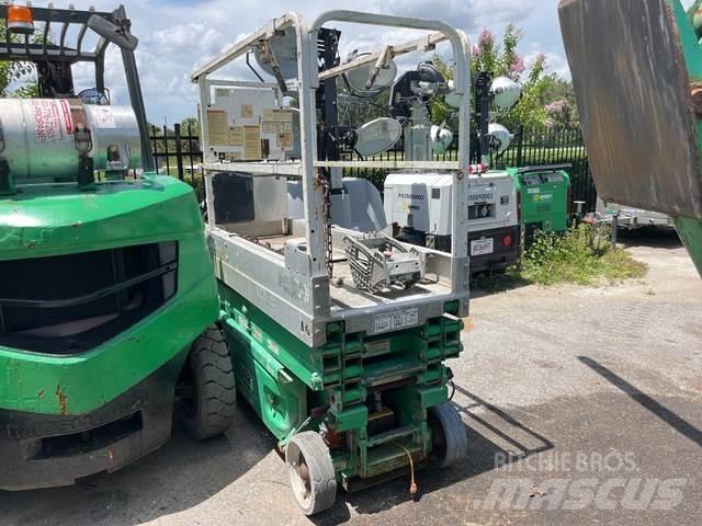 JLG 1930ES Makasli platformlar