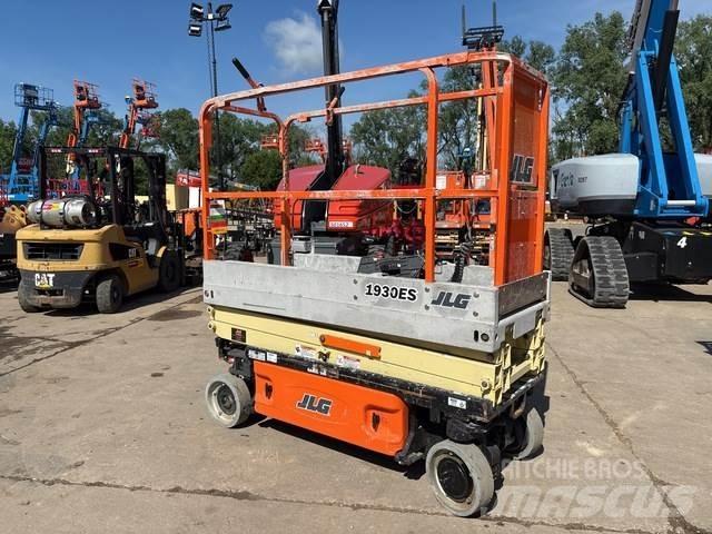 JLG 1930ES Makasli platformlar