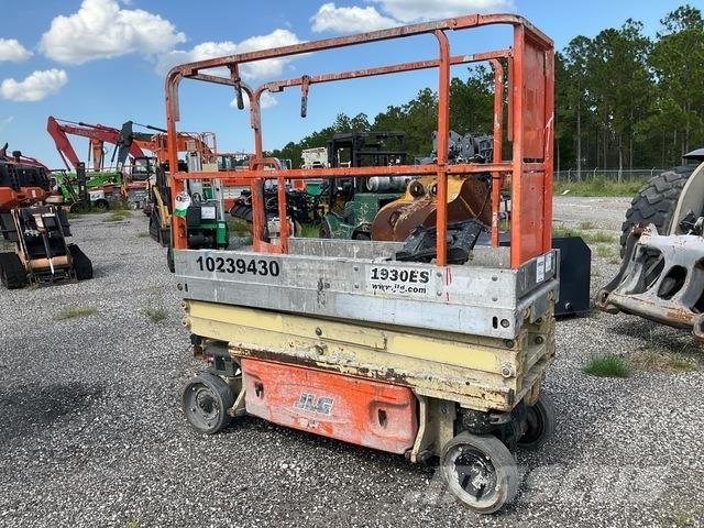 JLG 1930ES Makasli platformlar