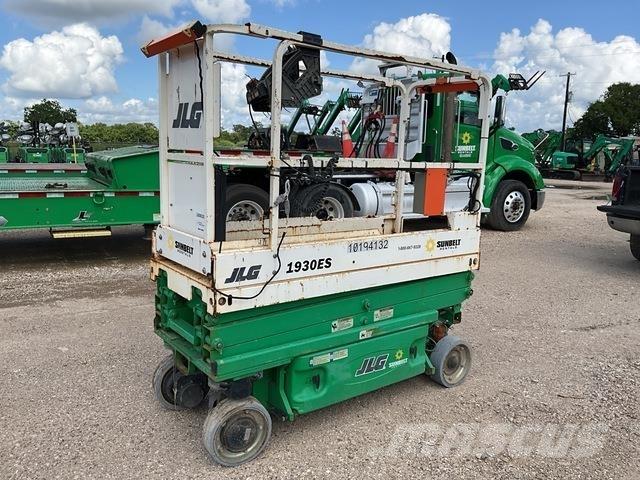 JLG 1930ES Makasli platformlar
