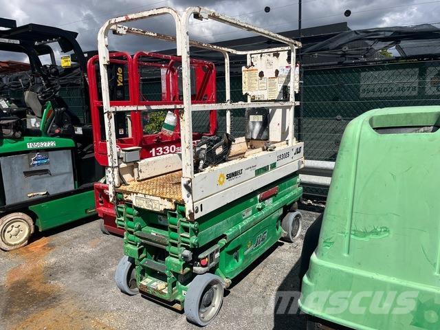 JLG 1930ES Makasli platformlar