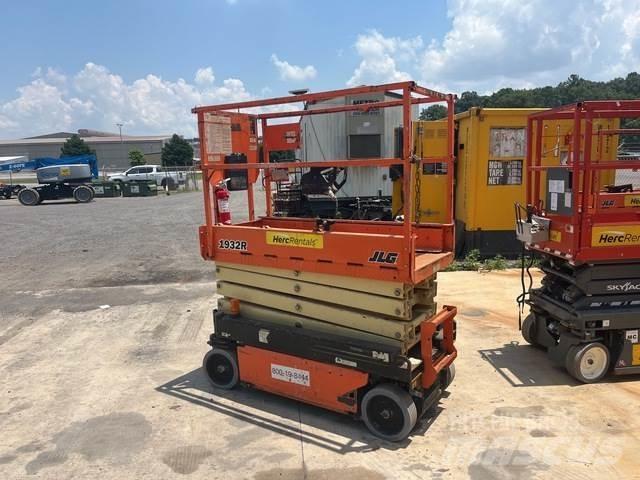 JLG 1932R Makasli platformlar