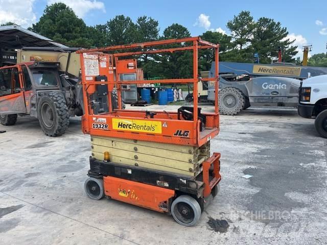 JLG 1932R Makasli platformlar