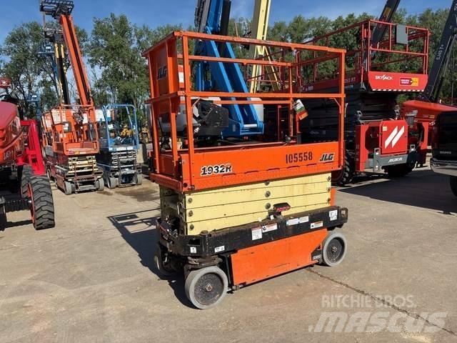 JLG 1932R Makasli platformlar