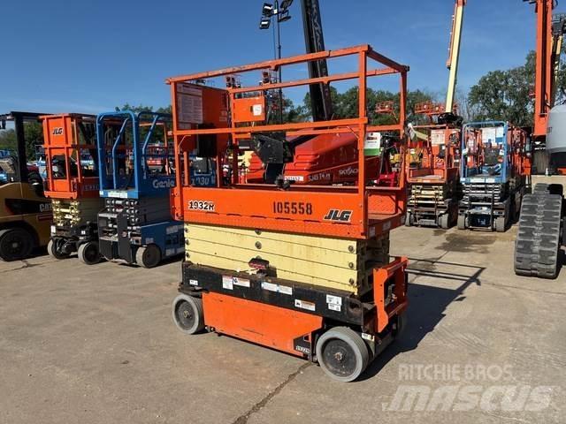 JLG 1932R Makasli platformlar