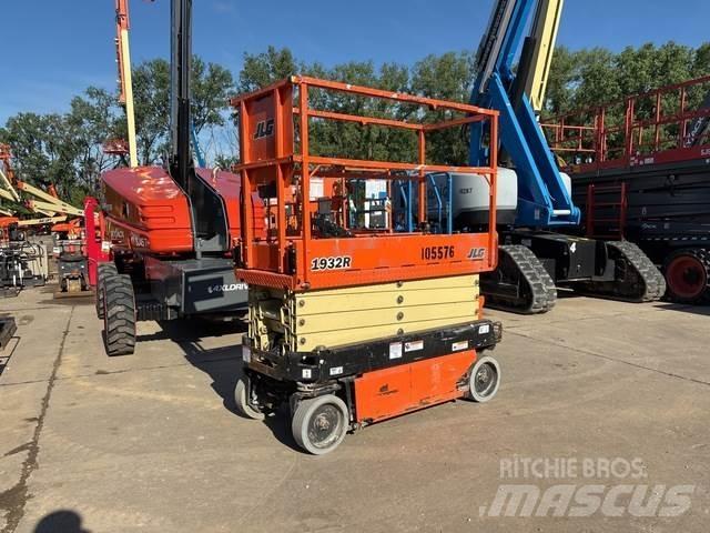 JLG 1932R Makasli platformlar