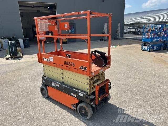 JLG 1932R Makasli platformlar