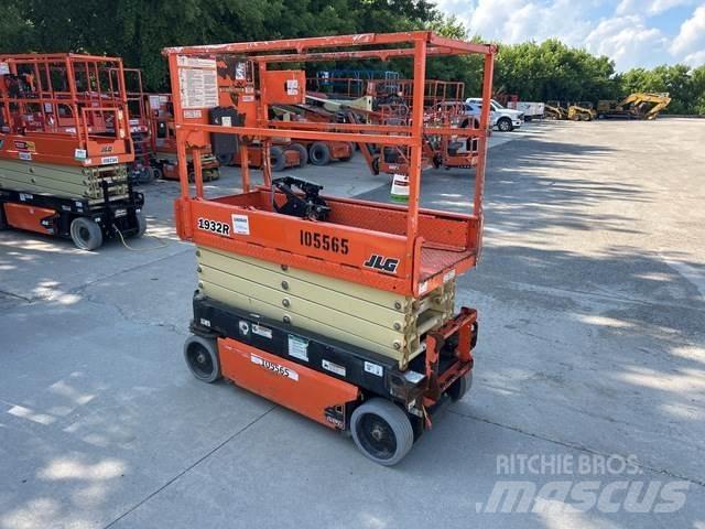 JLG 1932R Makasli platformlar