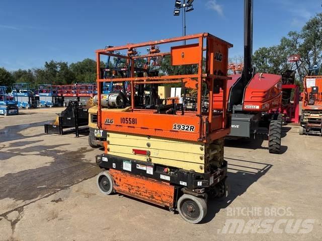 JLG 1932R Makasli platformlar