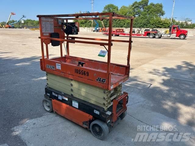 JLG 1932R Makasli platformlar