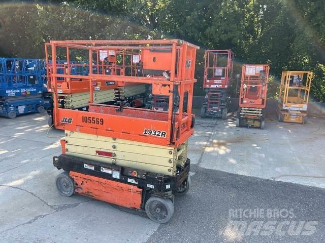 JLG 1932R Makasli platformlar