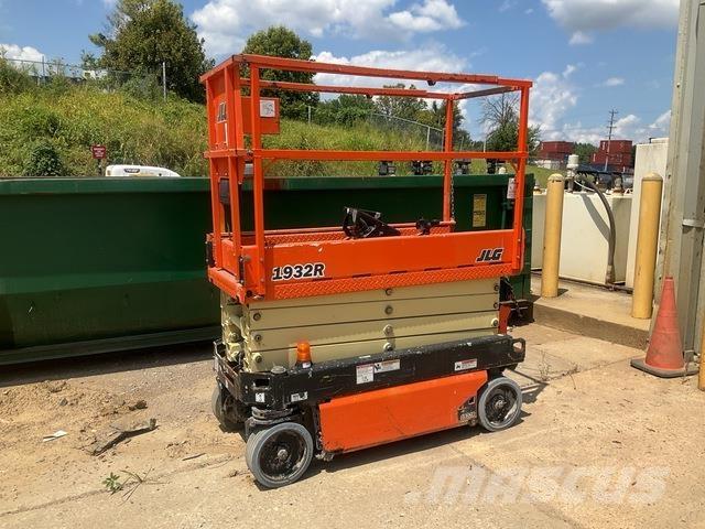JLG 1932R Makasli platformlar