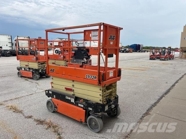 JLG 1932R Makasli platformlar
