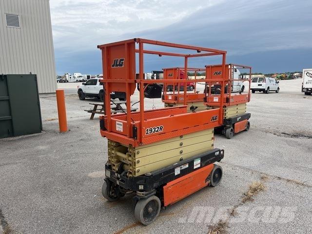 JLG 1932R Makasli platformlar