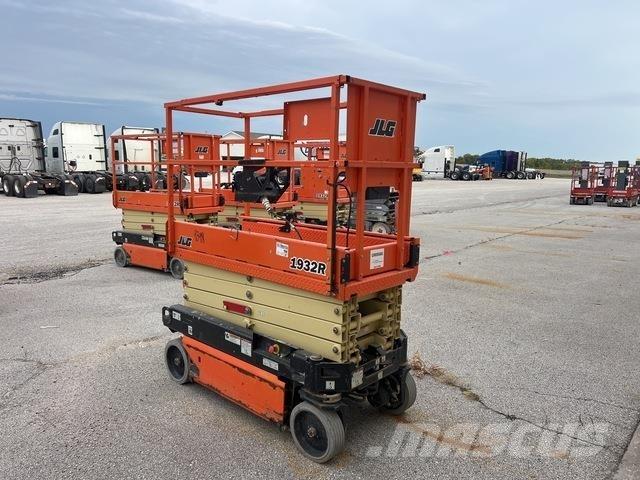 JLG 1932R Makasli platformlar