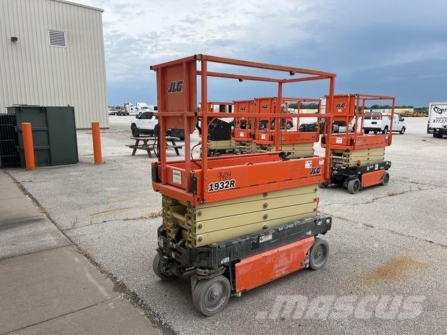 JLG 1932R Makasli platformlar