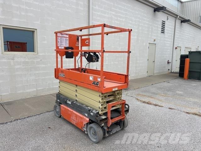 JLG 1932R Makasli platformlar