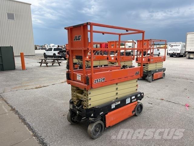 JLG 1932R Makasli platformlar