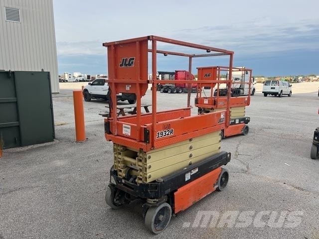 JLG 1932R Makasli platformlar