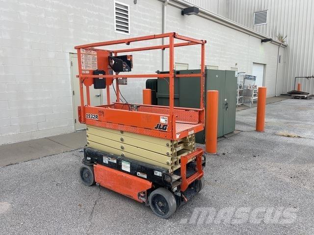 JLG 1932R Makasli platformlar