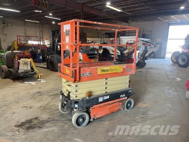 JLG 1932R Makasli platformlar