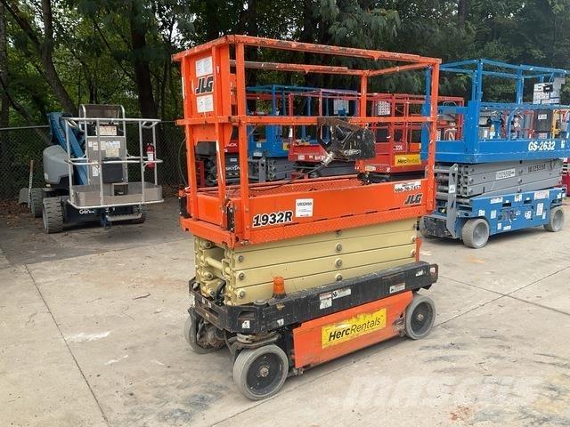 JLG 1932R Makasli platformlar